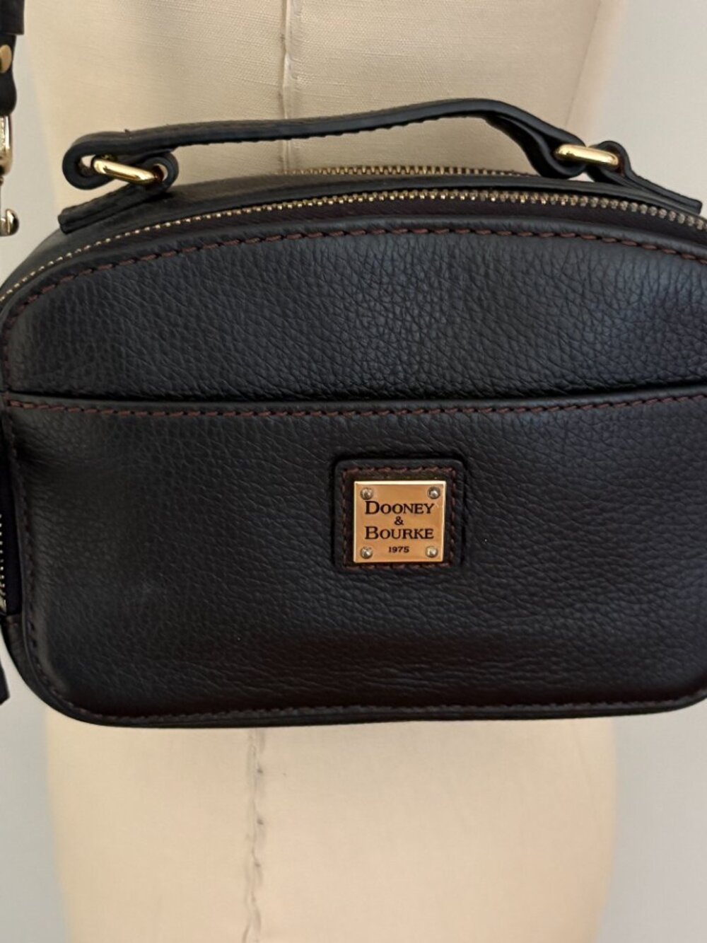 Dooney & Bourke Ambler Double Zip Top Handle Crossbody Shoulder Camera Bag Chic - Picture 6 of 13